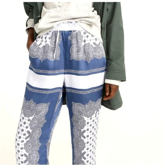 NWT J.Crew Pajama Style Pull-on cropped paisley in scarf border print pants. 6 - Picture 4 of 8